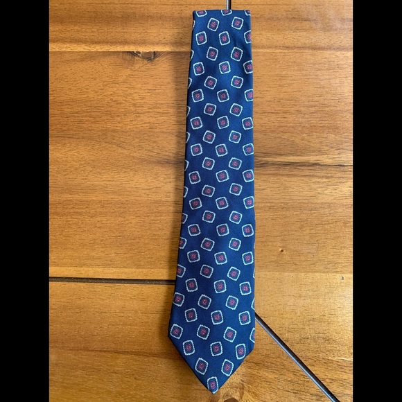 Gift with Purchase - Picture 2 of 8